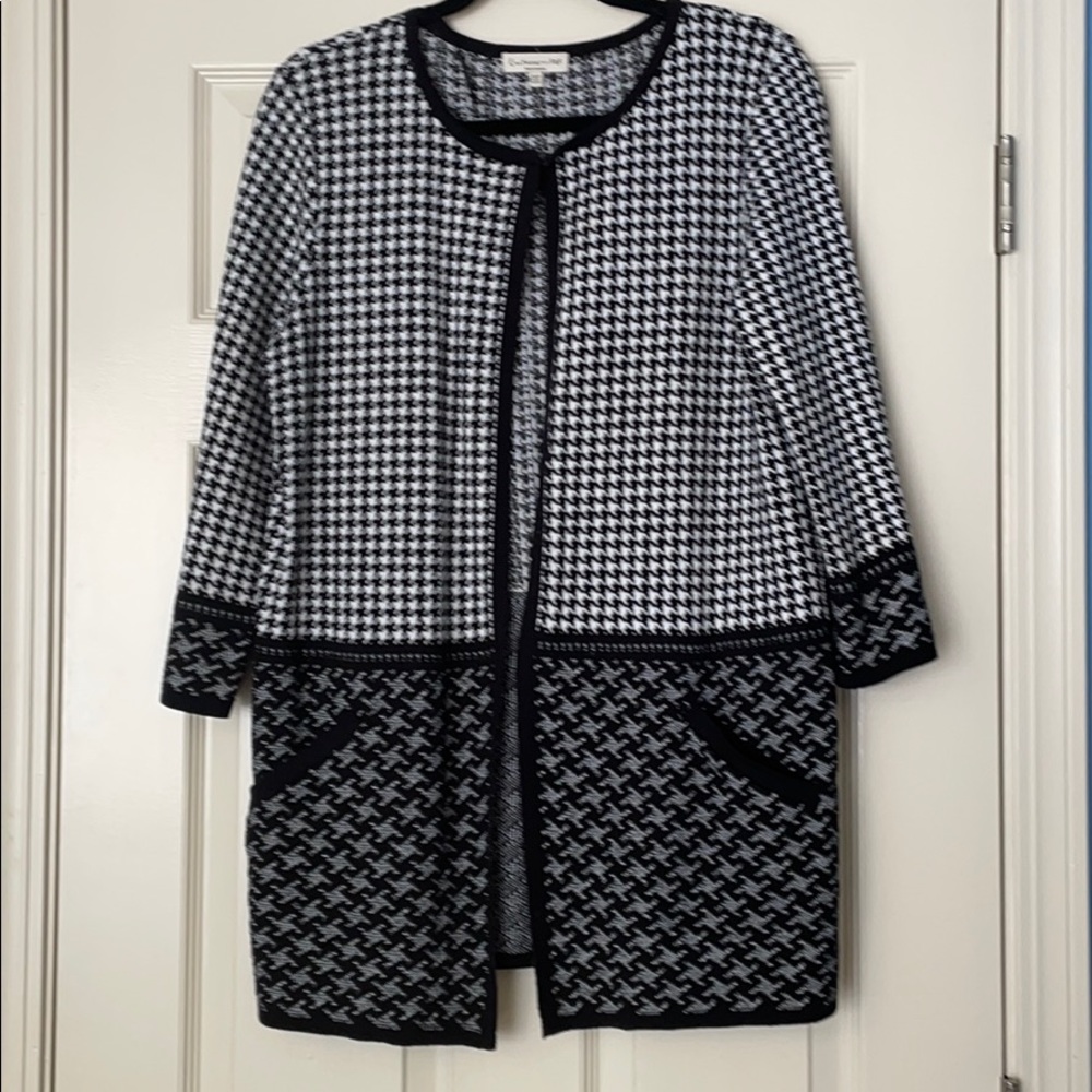 Black/white 3/4 sleeve cardigan. Knitwear by F & F size 10
